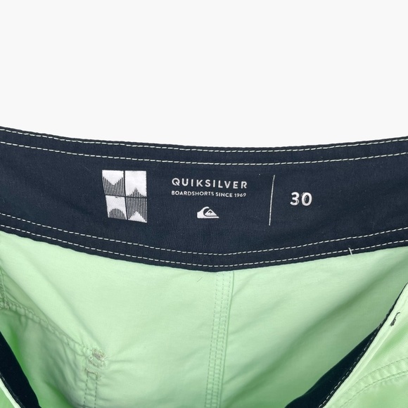 Quiksilver Seafoam Green Boardshorts - Picture 3 of 8